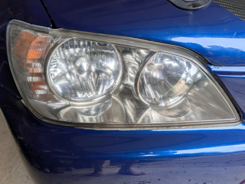 2001 Lexus IS 1st Gen - Image 19 of 31