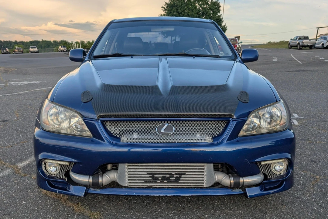 2001 Lexus IS 1st Gen - Image 2 of 31