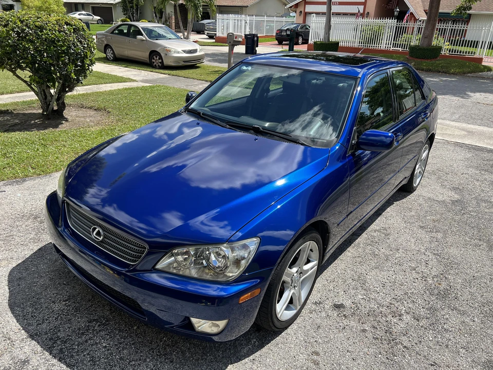 2001 Lexus IS 1st Gen - Image 7 of 30