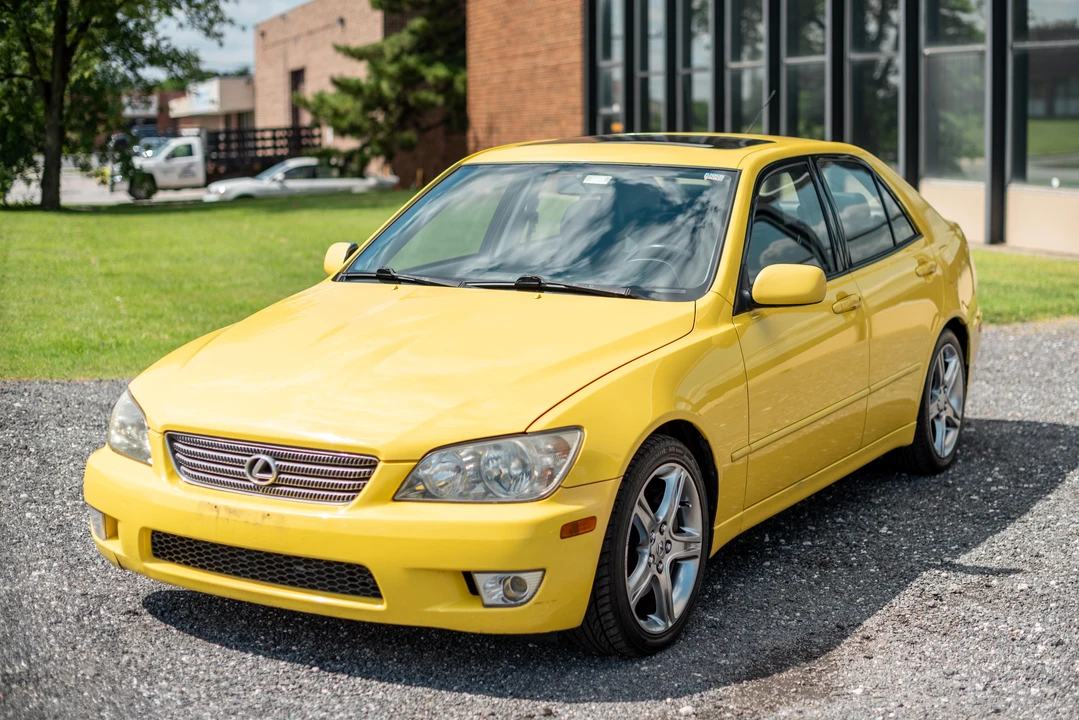 2001 Lexus IS 1st Gen - Image 8 of 31