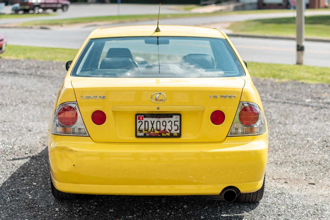 2001 Lexus IS 1st Gen - Image 5 of 31