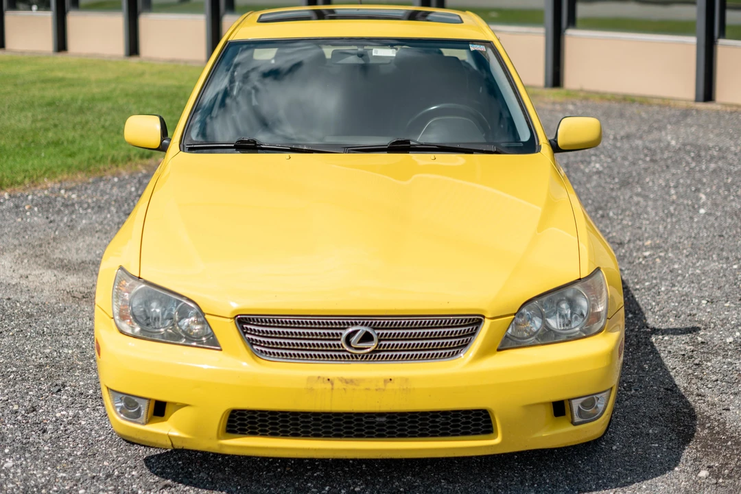 2001 Lexus IS 1st Gen - Image 2 of 31