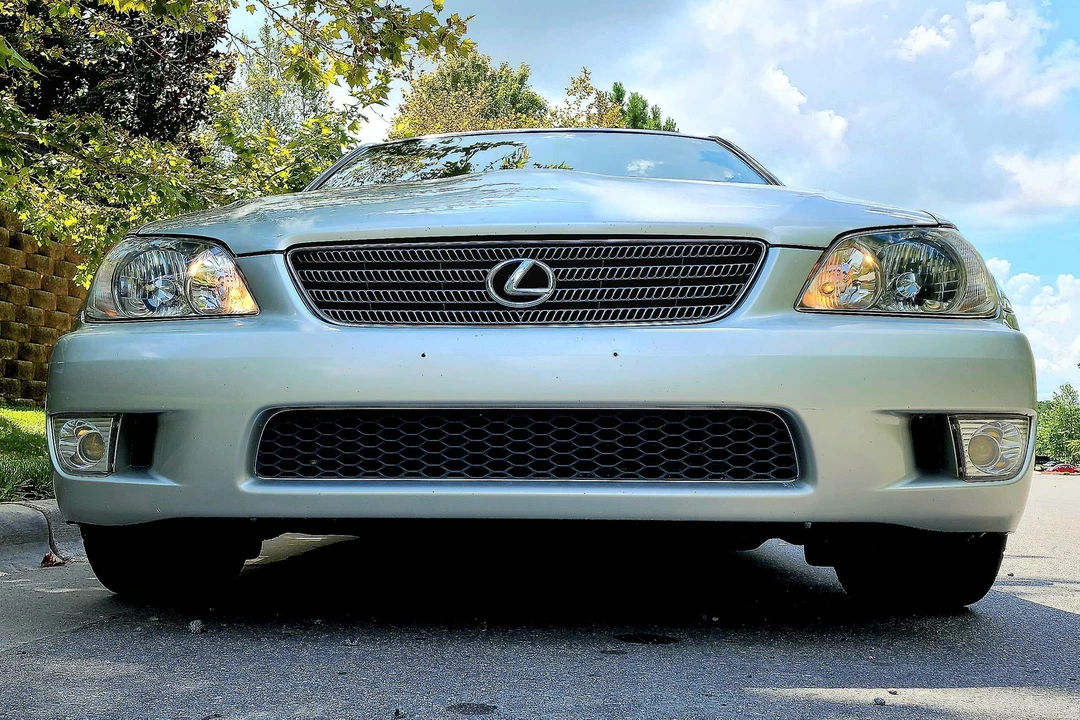 2001 Lexus IS 1st Gen - Image 6 of 31