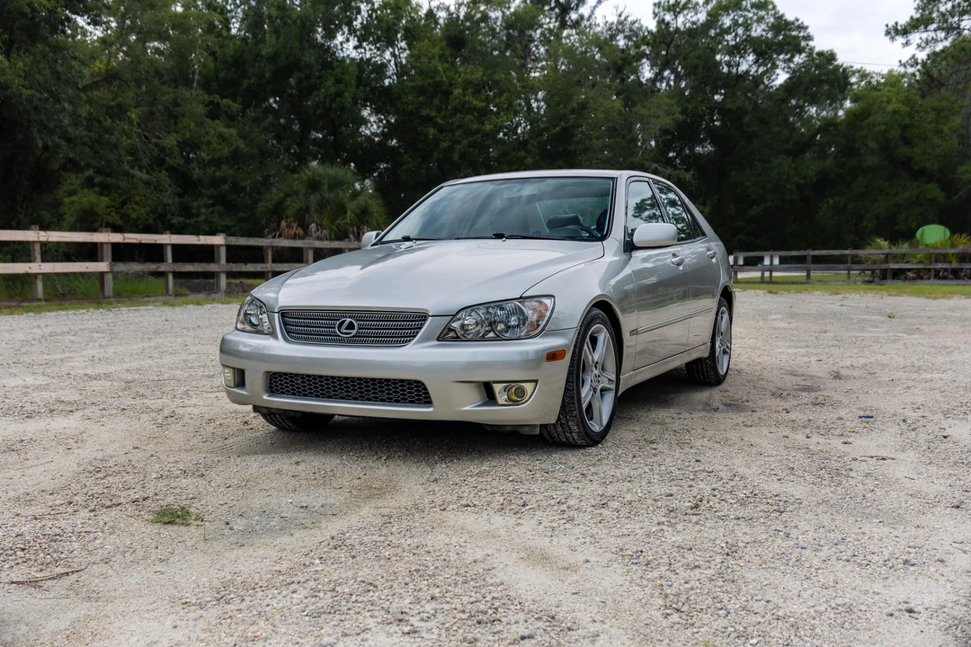 2001 Lexus IS 1st Gen - Image 8 of 31