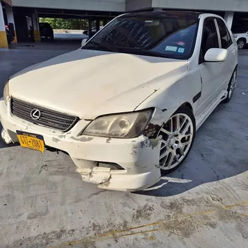 2001 Lexus IS 300