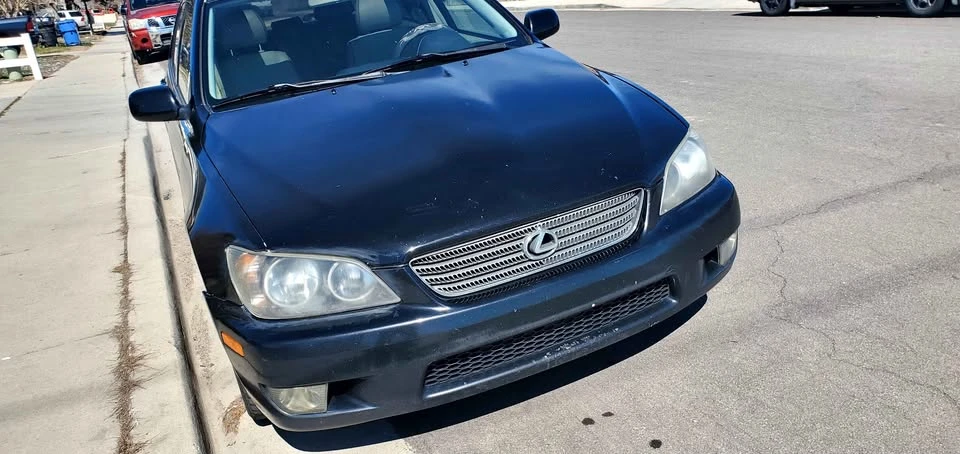 2001 Lexus IS 1st Gen - Image 4 of 4