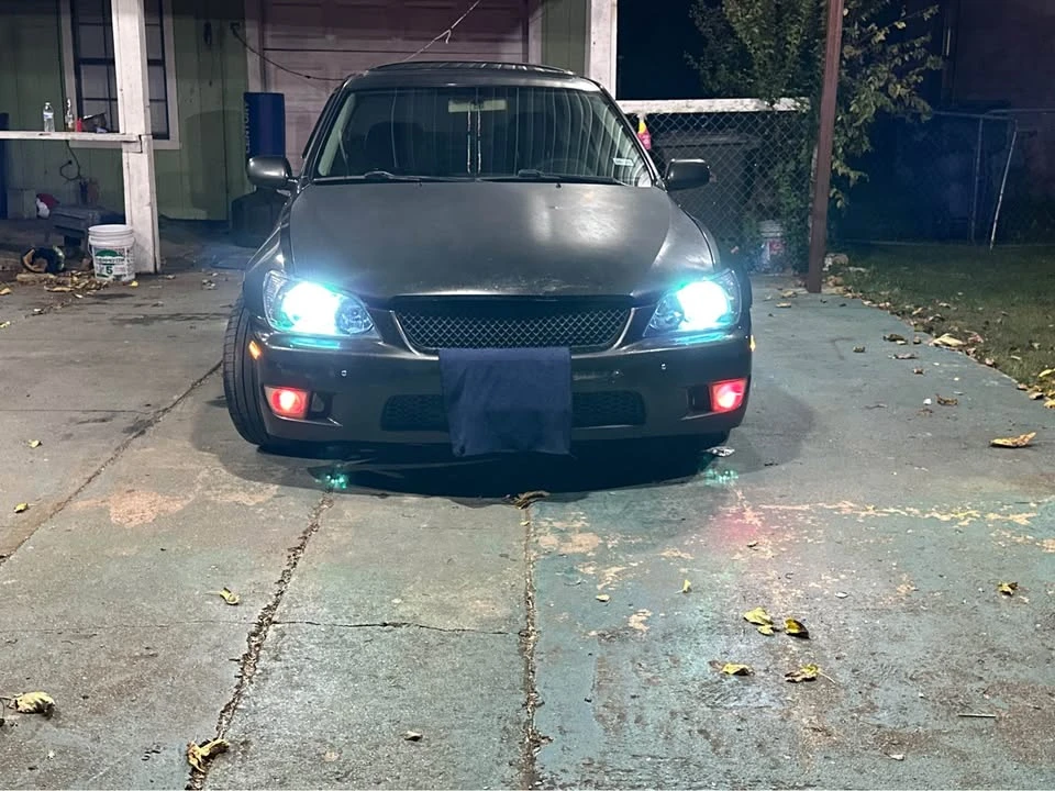 2001 Lexus IS 1st Gen - Image 3 of 11