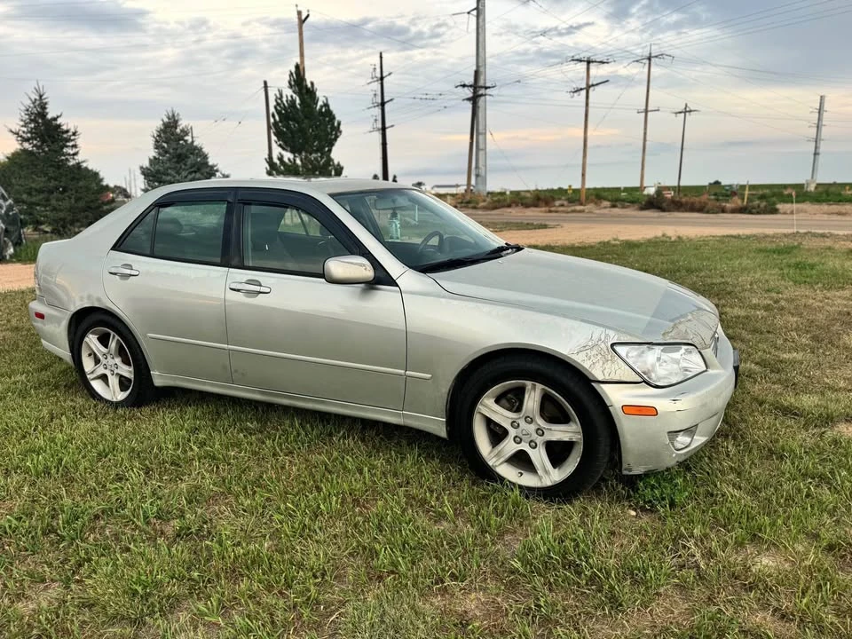 2001 Lexus IS 1st Gen - Image 6 of 8
