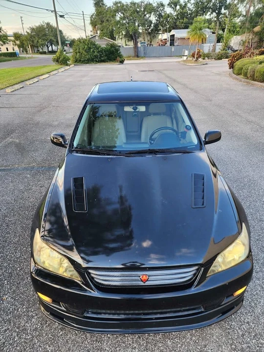 2001 Lexus IS 1st Gen - Image 3 of 11
