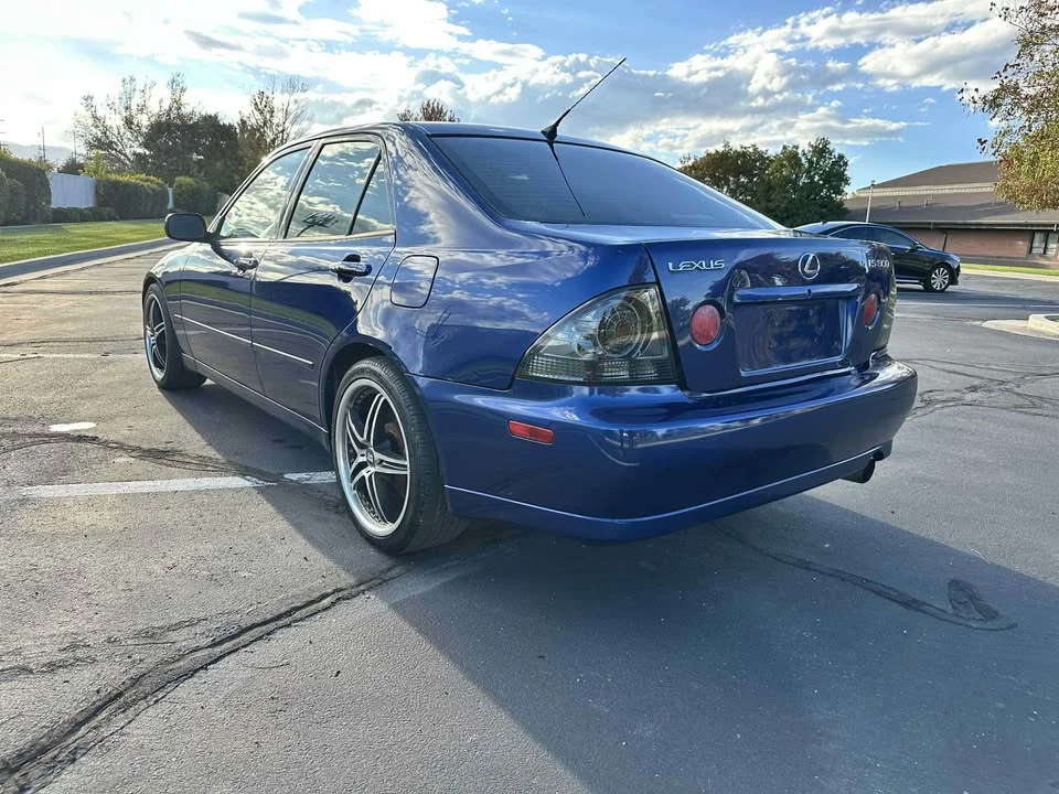 2001 Lexus IS 1st Gen - Image 7 of 11