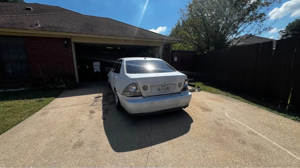 2001 Lexus IS 1st Gen - Image 4 of 10
