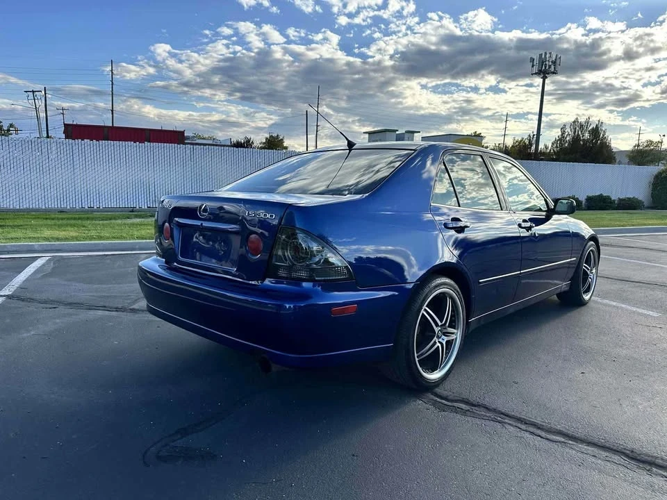 2001 Lexus IS 1st Gen - Image 7 of 11