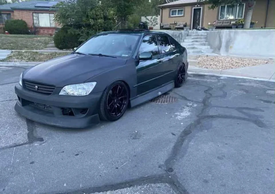 2001 Lexus IS 1st Gen - Image 6 of 10