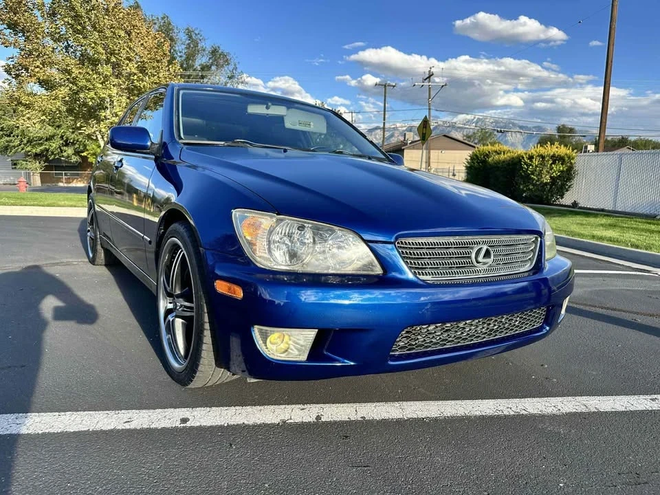 2001 Lexus IS 1st Gen - Image 4 of 11