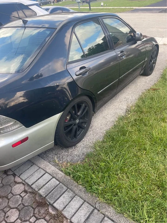 2001 Lexus IS 1st Gen - Image 3 of 6