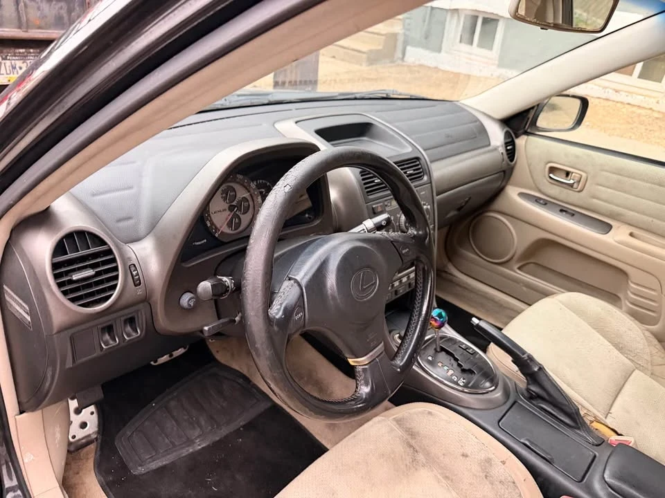 2001 Lexus IS 1st Gen - Image 7 of 9