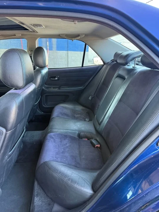 2001 Lexus IS 1st Gen - Image 9 of 13