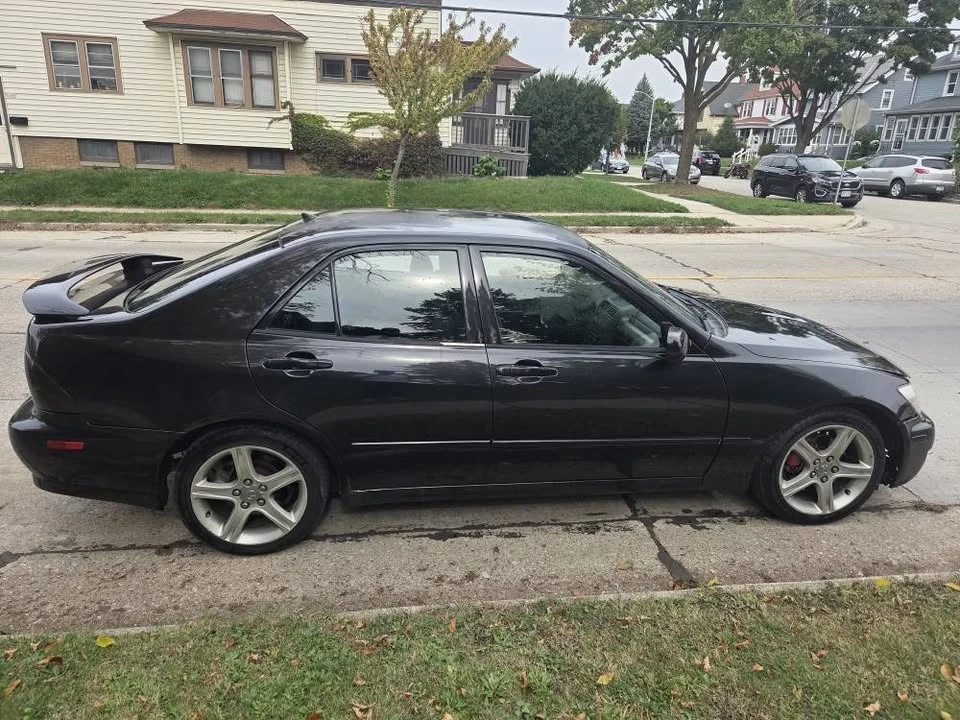 2001 Lexus IS 1st Gen - Image 7 of 11