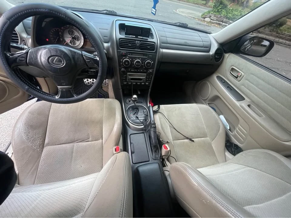 2001 Lexus IS 1st Gen - Image 8 of 9