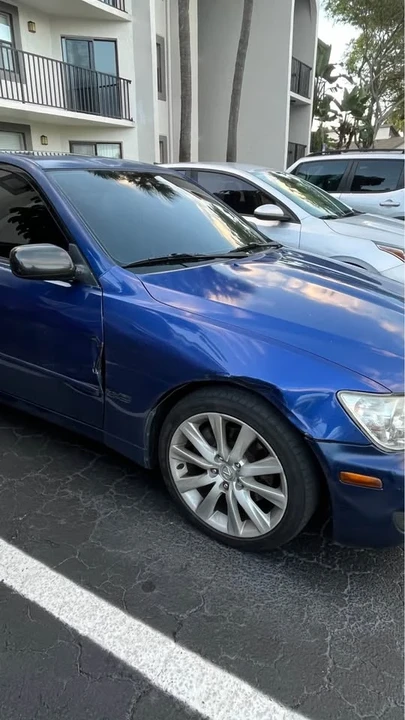 2001 Lexus IS 1st Gen - Image 4 of 13