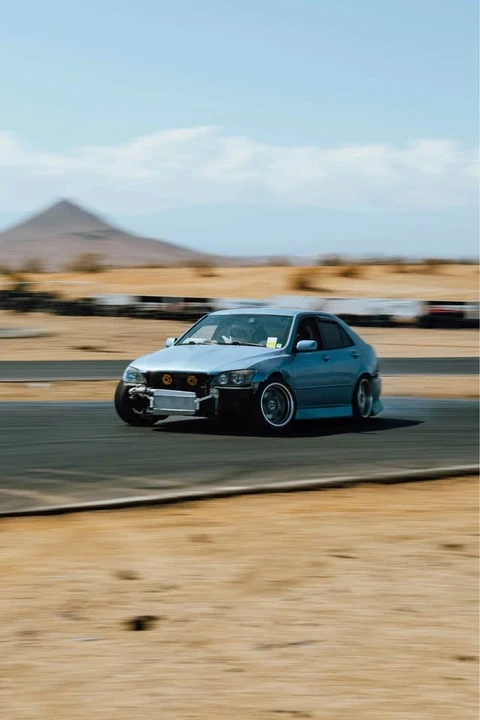 2001 Lexus IS 1st Gen - Image 2 of 5