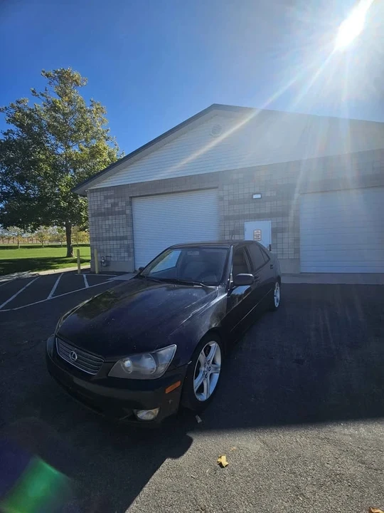 2001 Lexus IS 1st Gen - Image 6 of 15