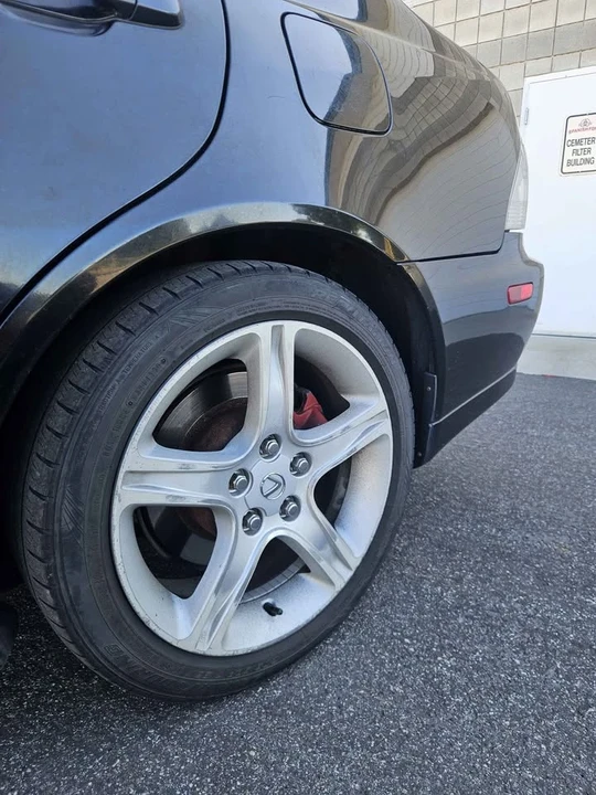 2001 Lexus IS 1st Gen - Image 5 of 15