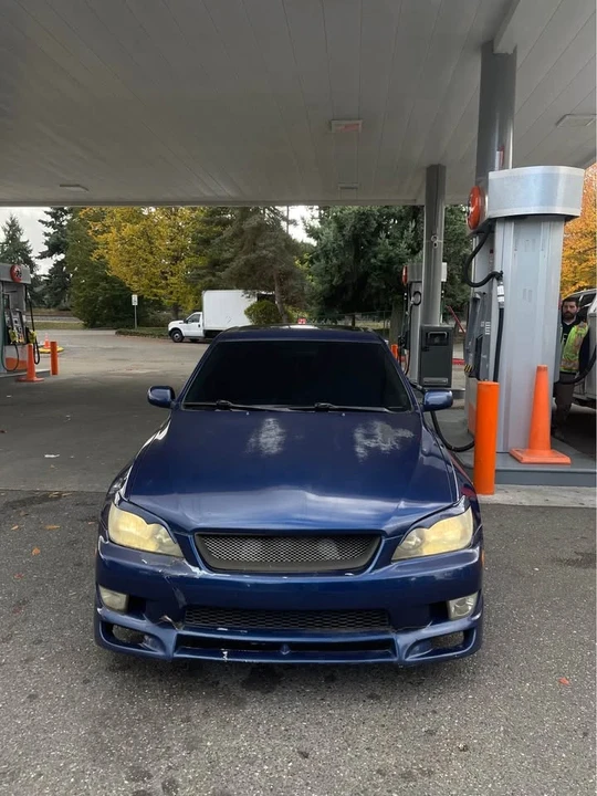 2001 Lexus IS 1st Gen - Image 3 of 9