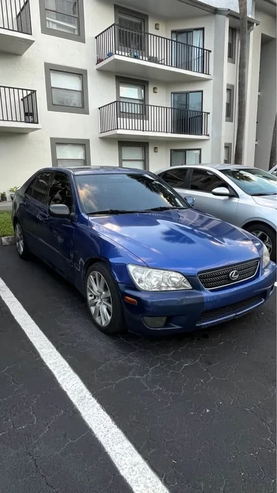 2001 Lexus IS 1st Gen - Image 3 of 13
