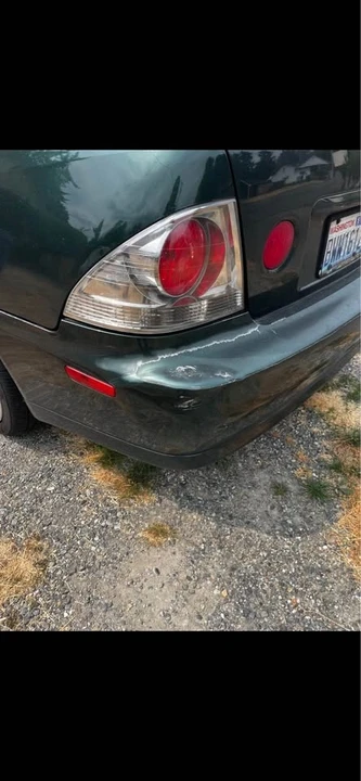 2001 Lexus IS 1st Gen - Image 2 of 2