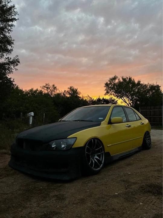 2001 Lexus IS 1st Gen - Image 5 of 7