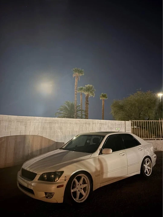 2001 Lexus IS 1st Gen - Image 3 of 11