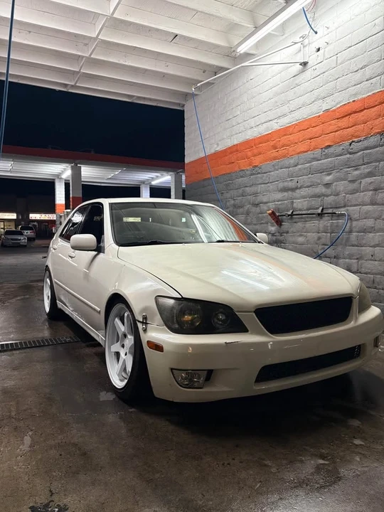 2001 Lexus IS 1st Gen - Image 11 of 11