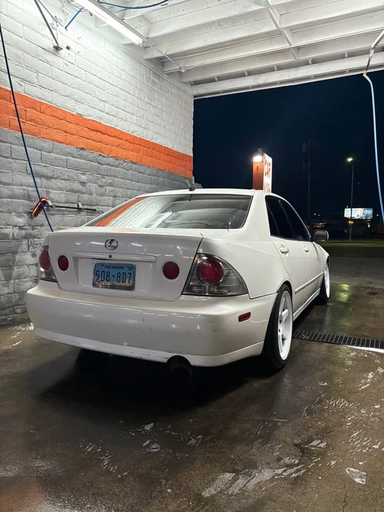 2001 Lexus IS 1st Gen - Image 7 of 11