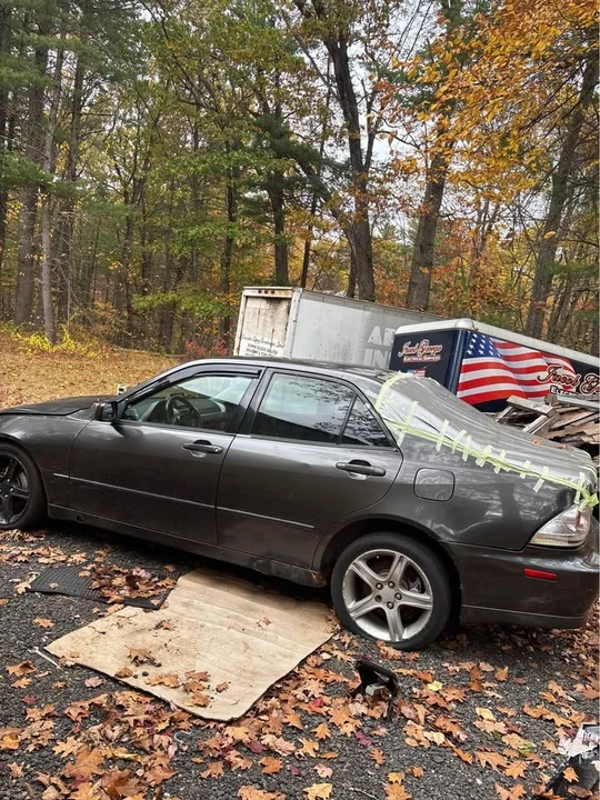 2001 Lexus IS 1st Gen - Image 4 of 10