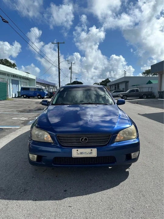 2001 Lexus IS 1st Gen - Image 2 of 8