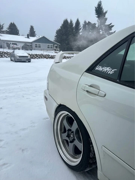 2001 Lexus IS 1st Gen - Image 2 of 5
