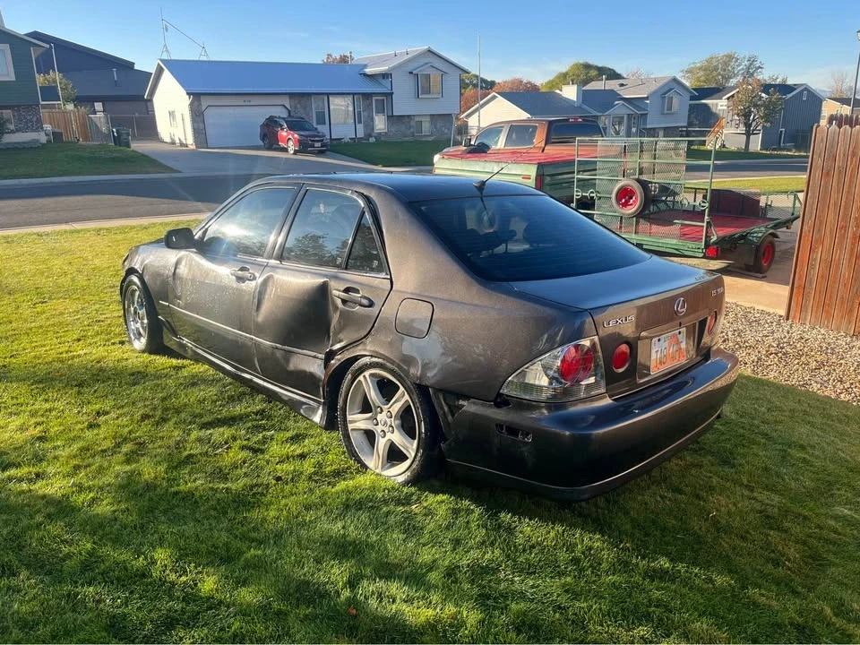 2001 Lexus IS 1st Gen - Image 3 of 12
