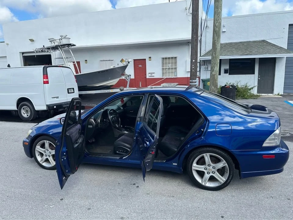 2001 Lexus IS 1st Gen - Image 8 of 8