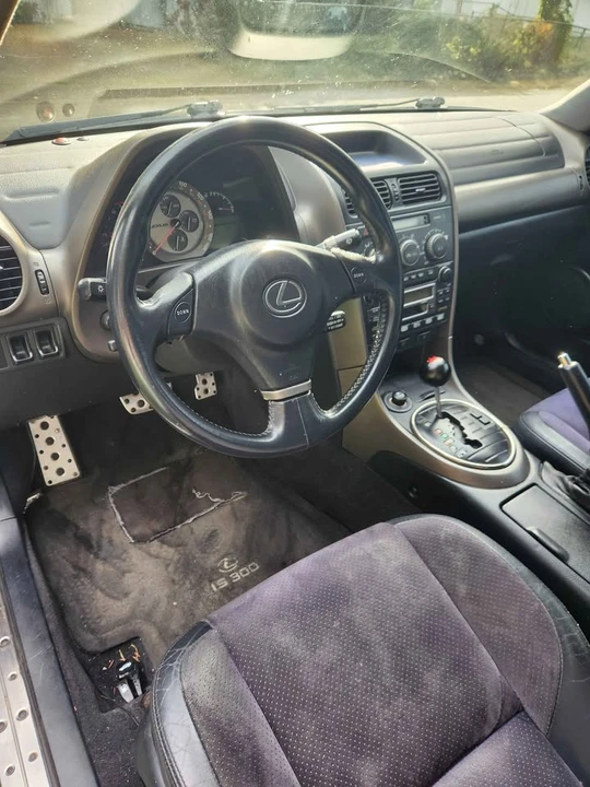 2001 Lexus IS 1st Gen - Image 7 of 8