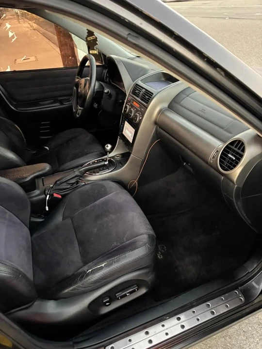 2001 Lexus IS 1st Gen - Image 9 of 12