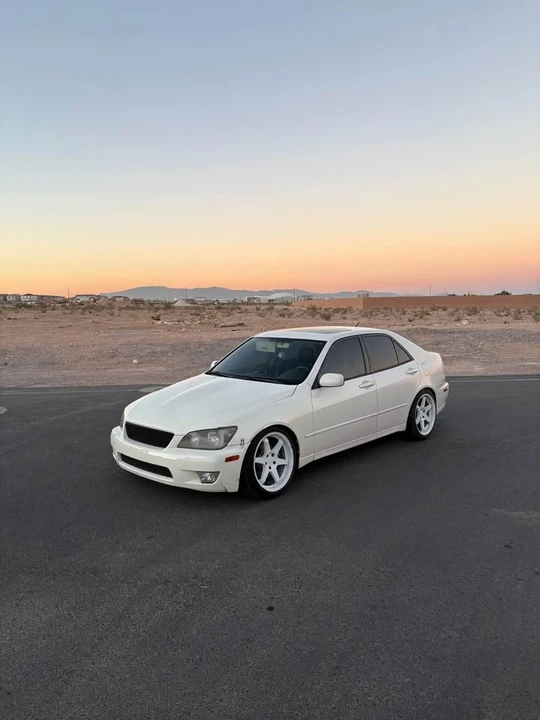 2001 Lexus IS 1st Gen - Image 2 of 6