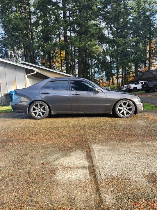2001 Lexus IS 1st Gen - Image 3 of 8