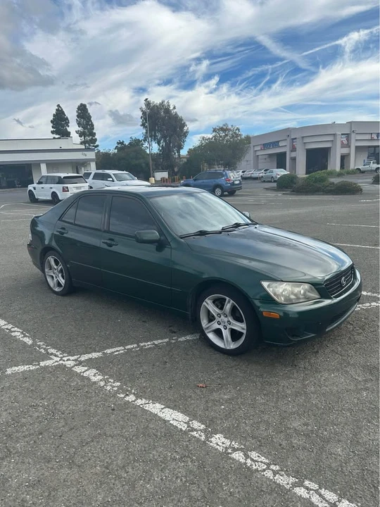 2001 Lexus IS 1st Gen - Image 4 of 14