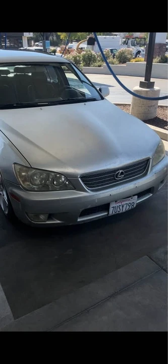 2001 Lexus IS 1st Gen - Image 2 of 5