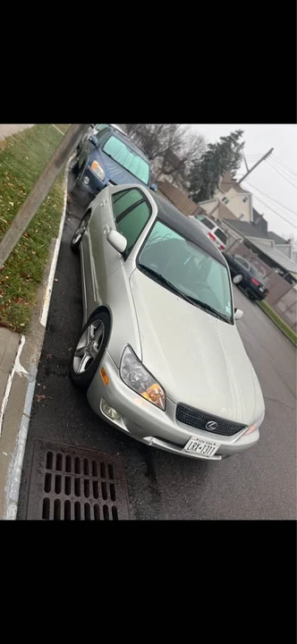 2001 Lexus IS 1st Gen - Image 2 of 9