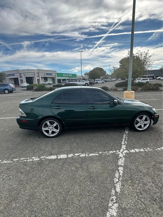 2001 Lexus IS 1st Gen - Image 6 of 14