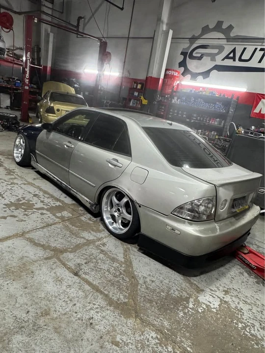 2001 Lexus IS 1st Gen - Image 3 of 5