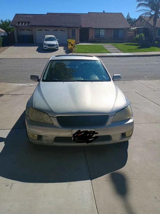 2001 Lexus IS 1st Gen - Image 6 of 7