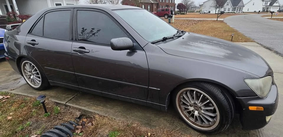 2001 Lexus IS 1st Gen - Image 3 of 5